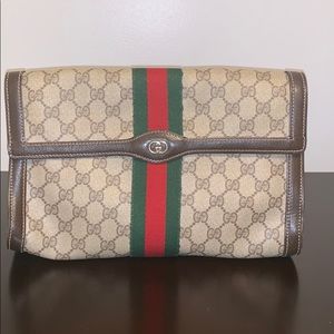 Vintage Gucci clutch